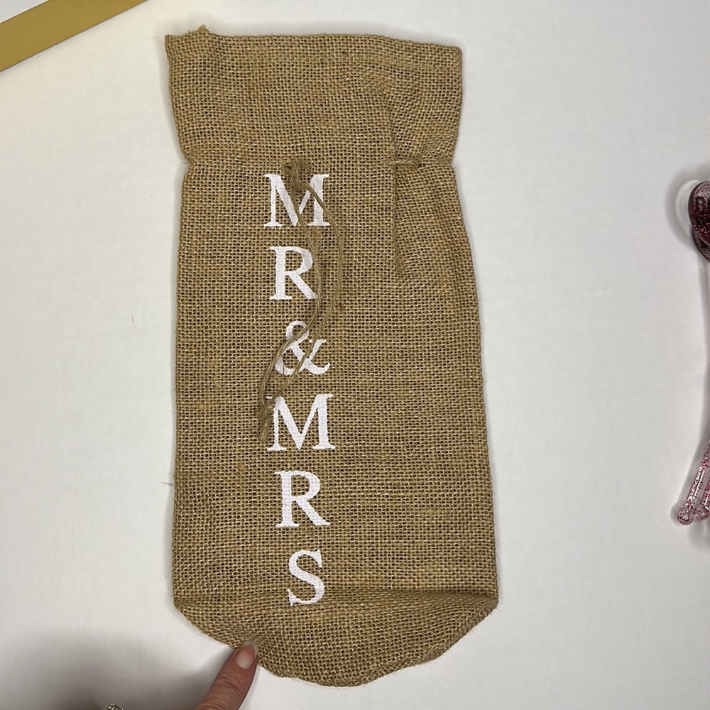 BRIDE BUNDLE Wedding planner, Mr Mrs Burlap Wine Bag Bachelorette Cups Stirrers - Picture 7 of 16